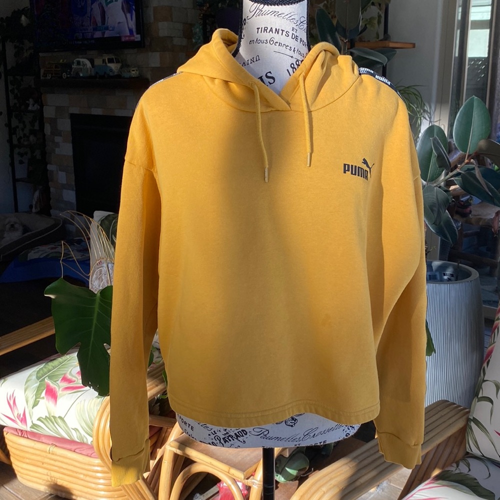 PUMA WOMENS CROP TOP pull over sweater LARGE